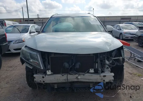 2015 Nissan Pathfinder Platinum из США, поврежденный, VIN 5N1AR2MM9FC701075